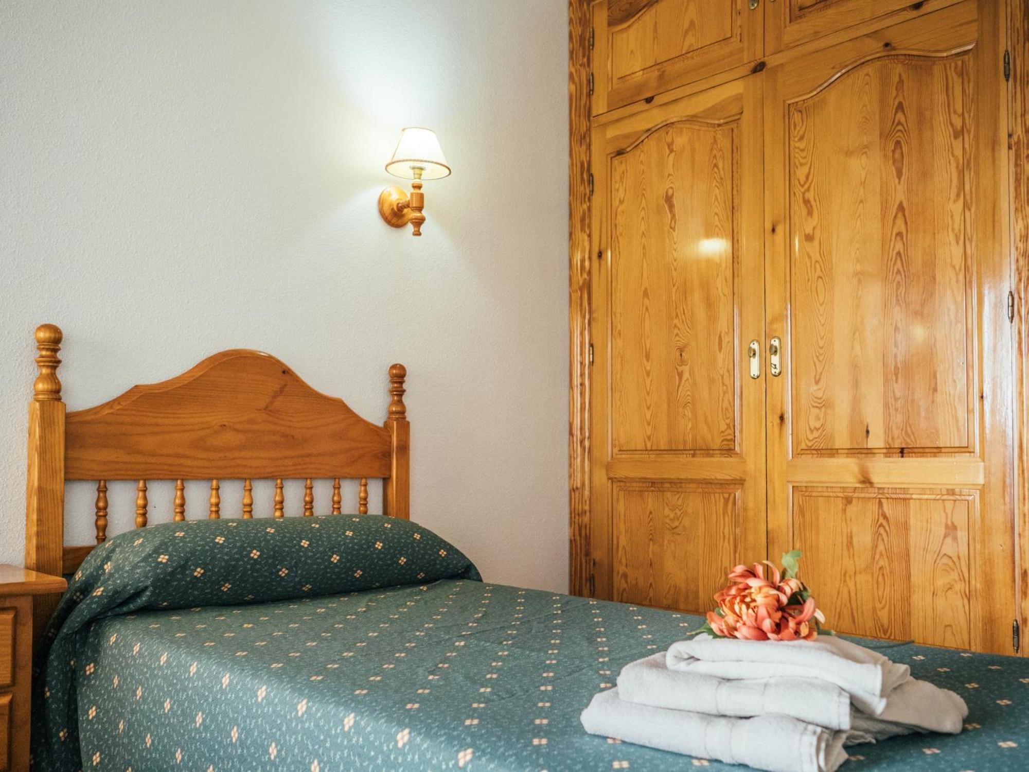 Hotel Valmar Villar de Olalla Eksteriør bilde